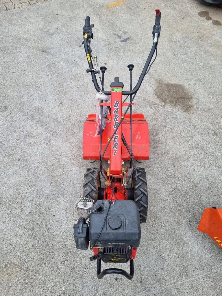 c05a5e1d-37f5-429d-a655-cd50cb3abaa7-barbieri-bodenfrase-und-mahbalken (2).jpg