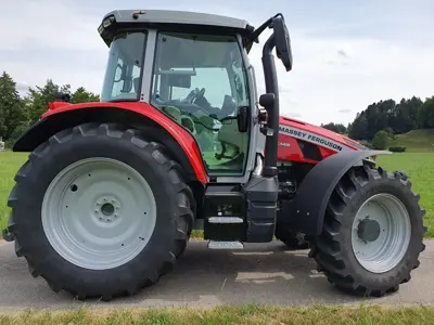 Massey Ferguson 5S. 145 EX D6 mit Top Ausstattung