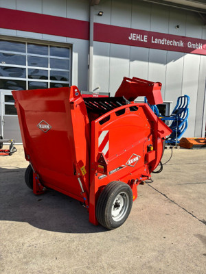 Einstreu- und Verteilgerät Kuhn Primor 2060M