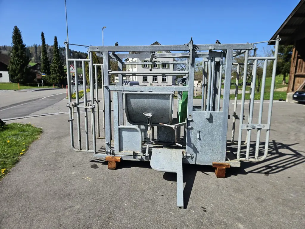 72a96044-aa58-4bcb-b0de-67e935868271-4. Behandlungsstand .jpg