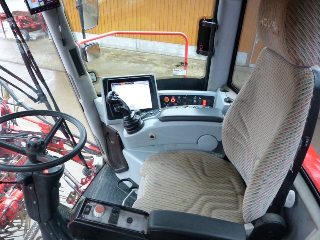 f76d7fa2-3a47-45d8-a305-2ace597d9425-Holmer T4-30 Pfister (16).jpg