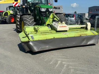 Frontmähwerk Claas Corto 3100FC & Aufbereiter