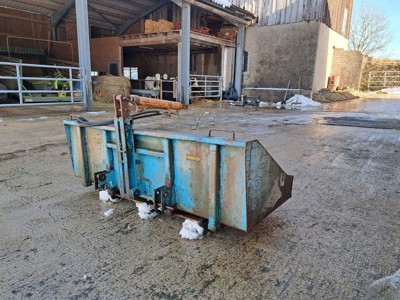 Benne 3 points basculante/Heckschaufel