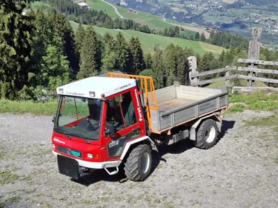 Lindner Unitrac 95 mit Kipper