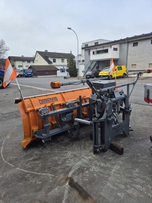 Schneepflug Boschung MF 2.4 (3,0 m)