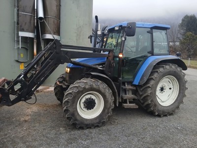 New Holland TS 90 Turbo mit Frontlader