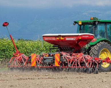 faccaeff-cc71-43b5-b64e-4c3b6d343145-2025-10-15 07_31_48-Montana - Montana F - Seed drills - manufacturer of agricultural machines - Masc.jpg