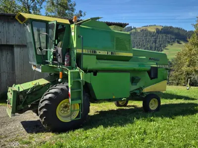 Mähdrescher John Deere 1068H
