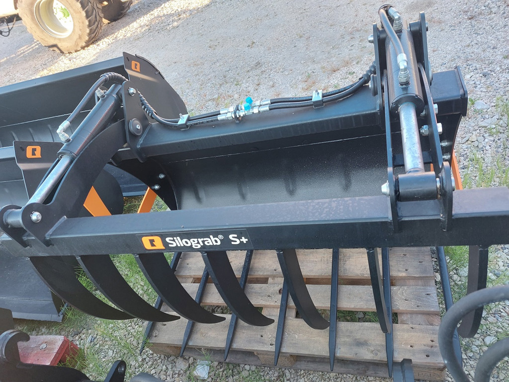 a875e1f8-cc0e-4886-87a9-837770be681a-Quicke Silograb S + 130 (1).jpg