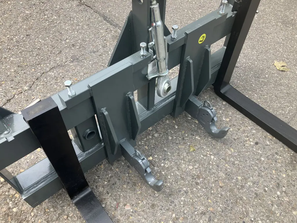 3-Punkt-Adapter an Frontlader/Hoflader/Teleskop