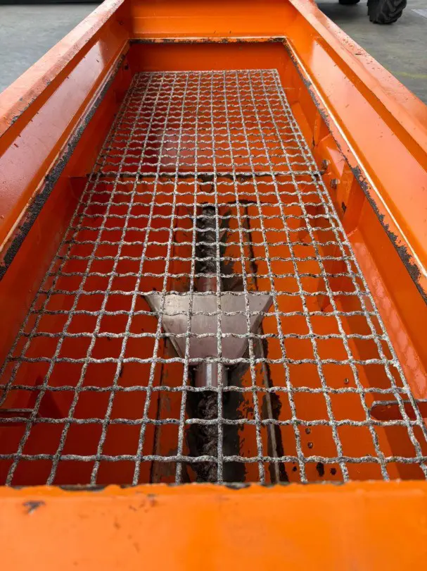 df22913a-f36b-471a-ba39-d0f2353d5be5-