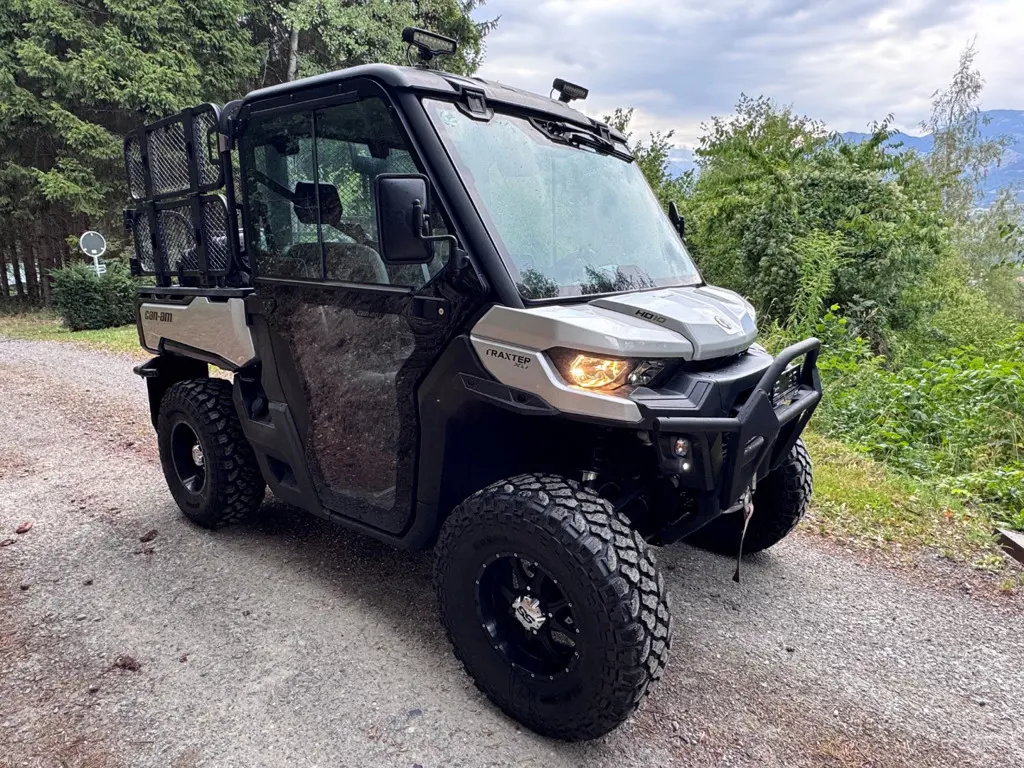 bcf3ed07-2967-4aa3-ba9c-a12d31327a97-Canam10.jpg