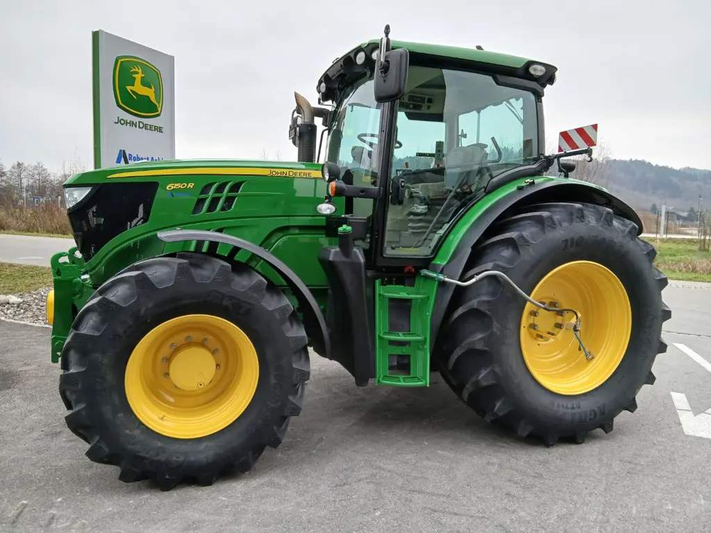 John Deere 6150R