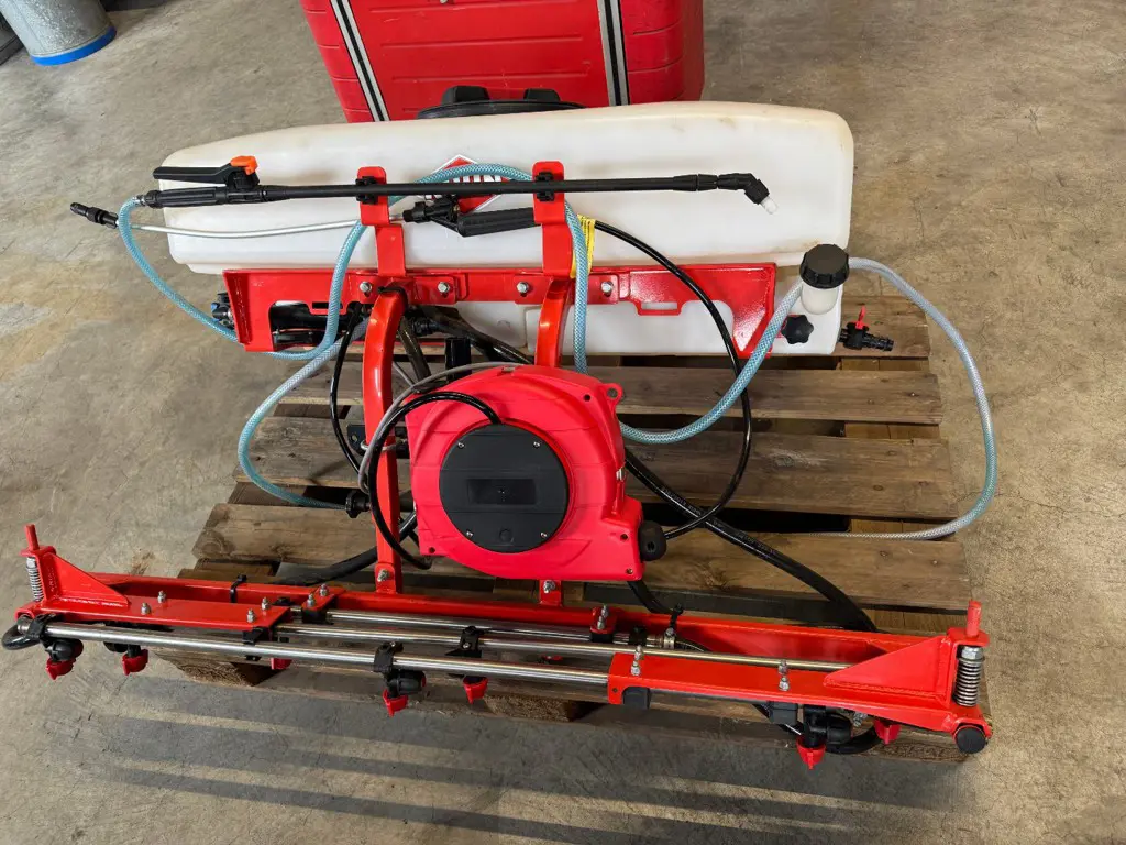 Pulvérisateur Kuhn pour Quad