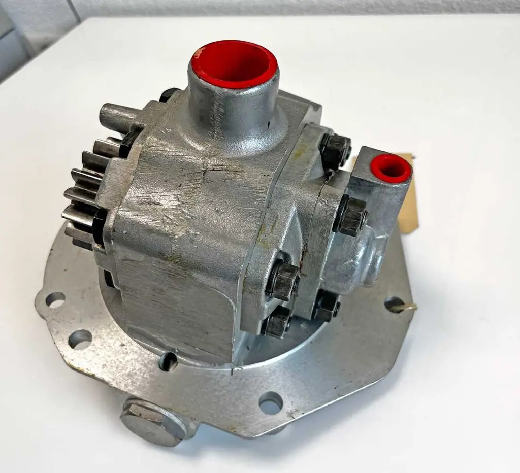 Ford, Fundgrube Hydraulikpumpe 4000