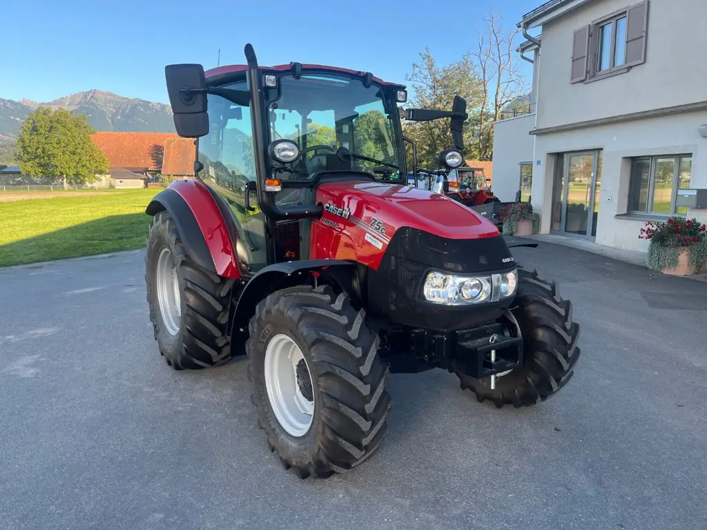 47518e2f-01e1-494a-bca7-60812df52914-Farmall 75C 2.jpg
