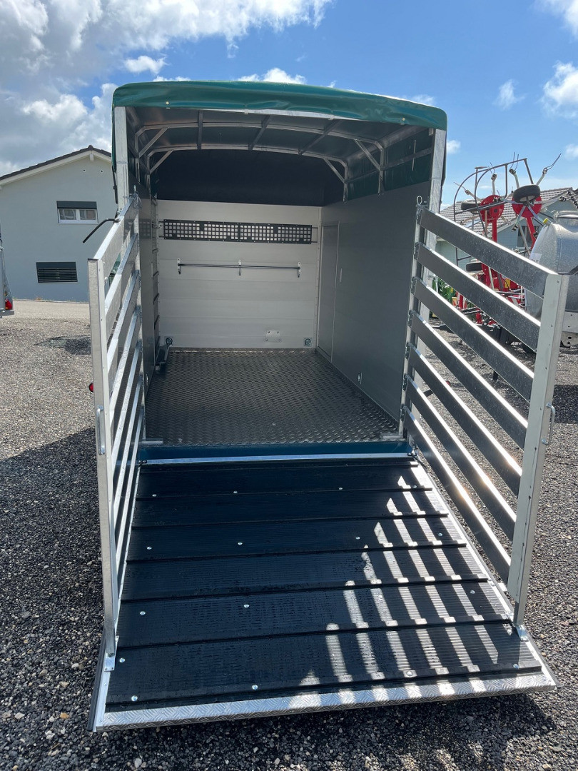 68d30e09-0052-4e27-a101-937c7d2b1f78-Vezeko 2700 D (13).jpg