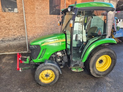 John Deere 3720