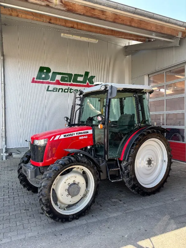 Massey Ferguson 3640 Xtra Traktor