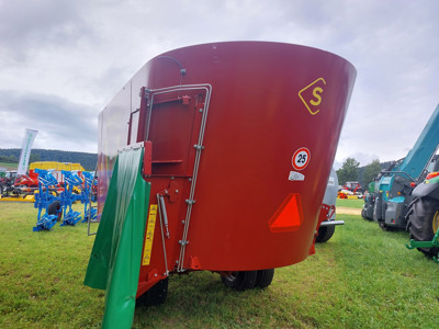 Mélangeuse de fourrage Strautmann