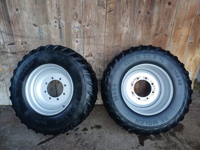2 St. Räder / Radsatz 400/65 R22,5