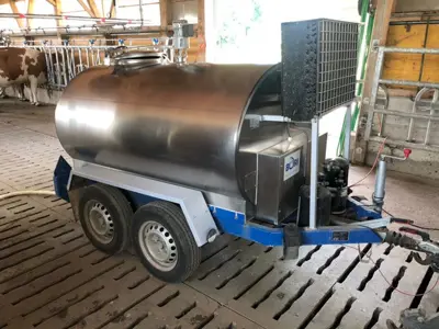 A vendre tank à lait mobile 1200 litres