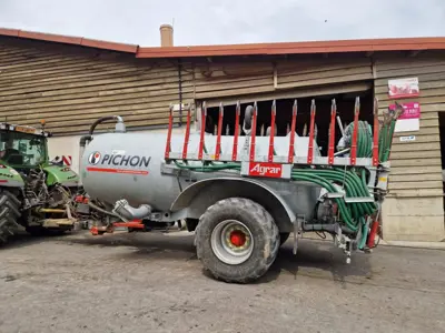 Pumpfass Pichon 10400 + Schleppschuhverteiler Agrar 9m