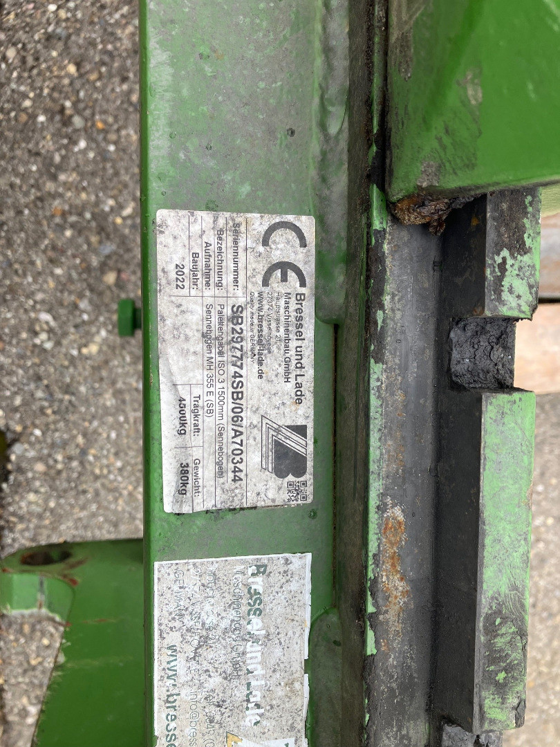 d3200fec-c2ef-424a-b096-e72d8e2f2f1c-Palettengabel 3.jpg