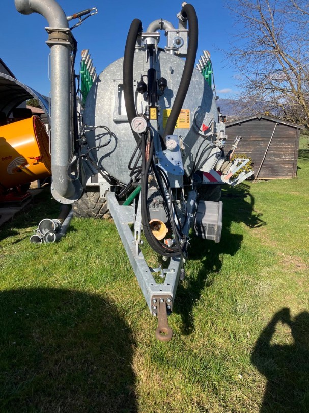 1ec5c138-dca6-4c8b-bc66-99e8f37c9c7f-WhatsApp Image 2025-02-28 à 10.png