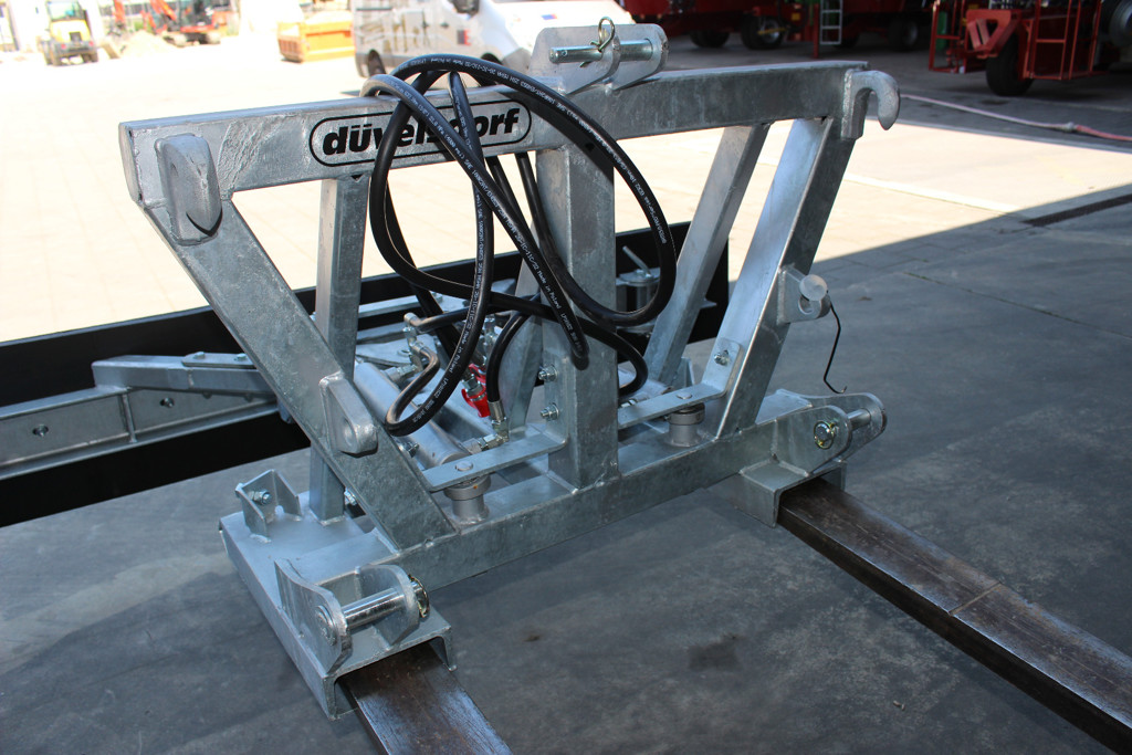 5c55a458-c04d-4c33-9f68-7b6976897889-Gummischieber_2.6m_70° (1).jpg