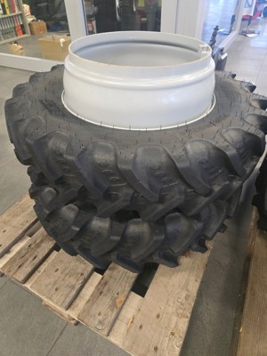 Reform - Doppelrad 210 / 95 R x 18 AS zu 425 / 55 x 17 zu Metrac H 9 X Occ.