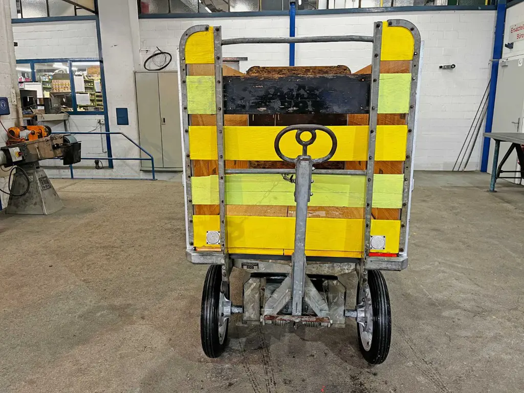 bb4f5b6a-5b1b-43b0-b3b8-772be2838fb8-24531-Anhänger-Brückenwagen-Post-Anhänger-(3).jpg