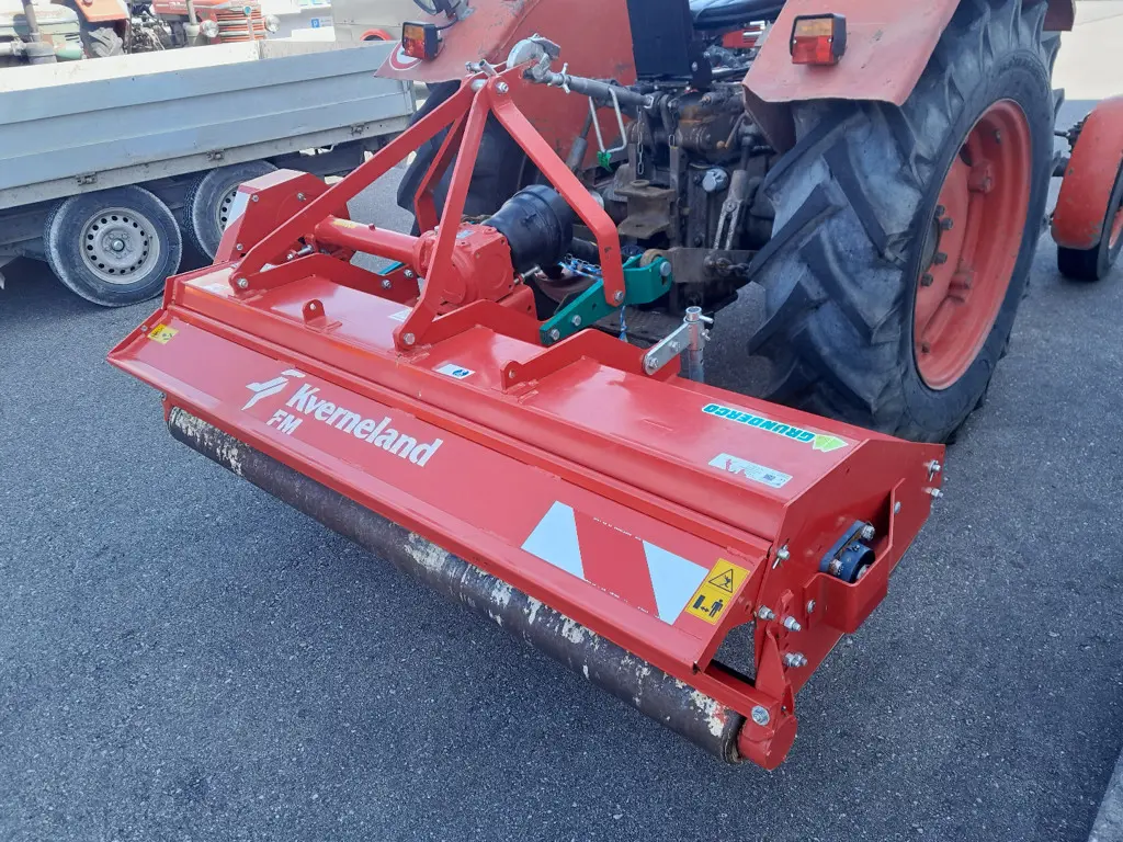 e0e3a2f4-48dd-4ccb-bfe8-00593a26c2a3-Mulcher FM 2.jpg