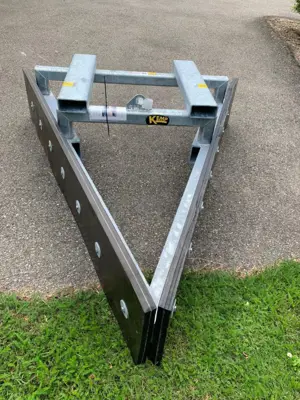 Gummi Futterschieber V-Form 160cm