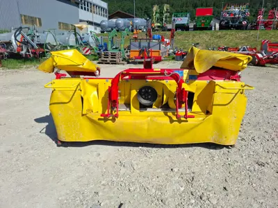 Faucheuse à disques frontale Pöttinger