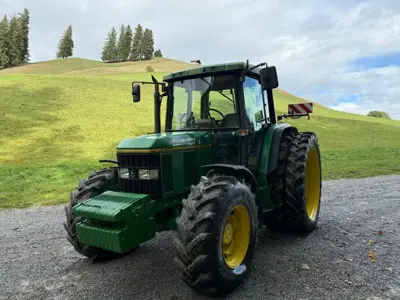 John Deere 6400