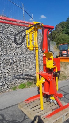 Planteuse à piquets