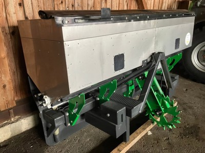 Frontdüngertank 4-reihig