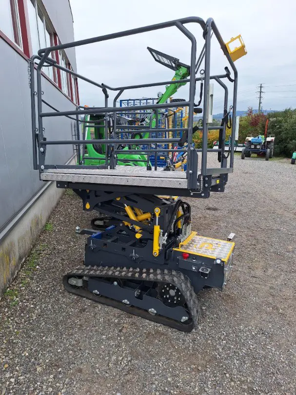 f7bdd234-8822-470b-b2f1-64d824aab686-WhatsApp Bild 2025-10-14 um 21.jpg