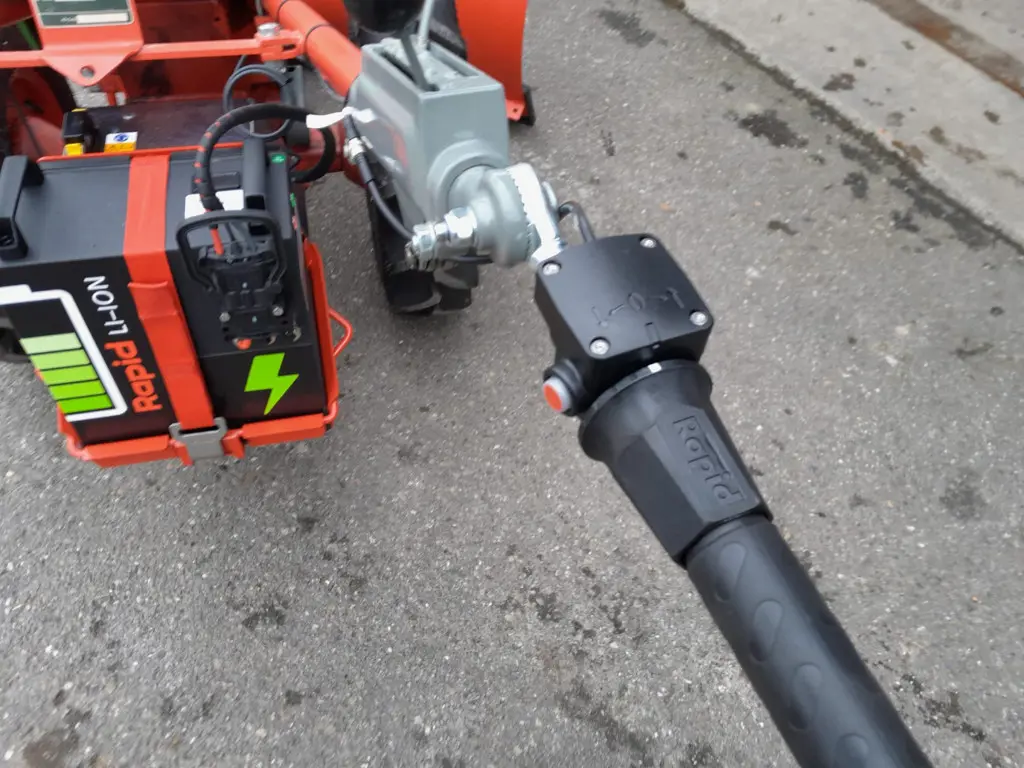 a81c33b3-dc93-41d0-b2dc-3c82a477741a-Rapid 505E (7).jpg