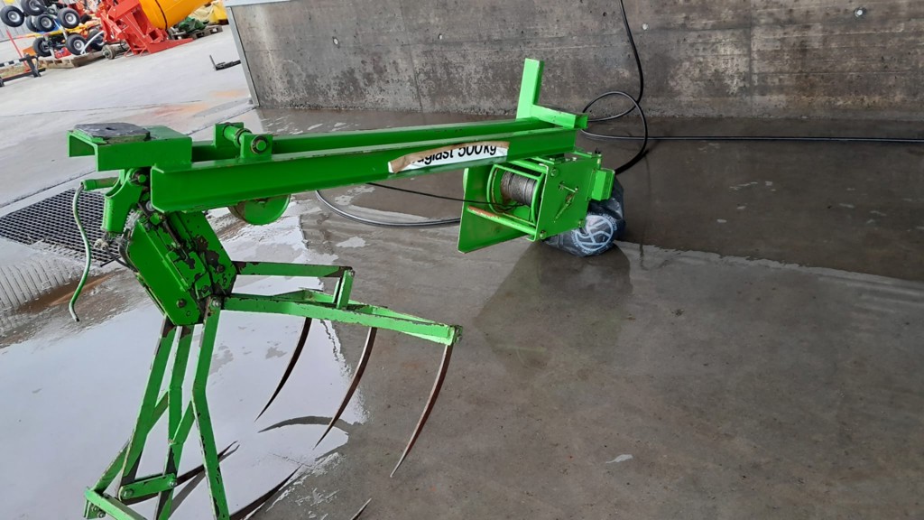 a701c679-fbfd-48e3-b02c-7060204bc74e-PHOTO-2024-09-23-20-50-30 (1).png