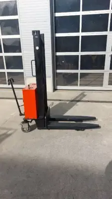 Palettenhubwagen (Ameise ohne Antrieb)