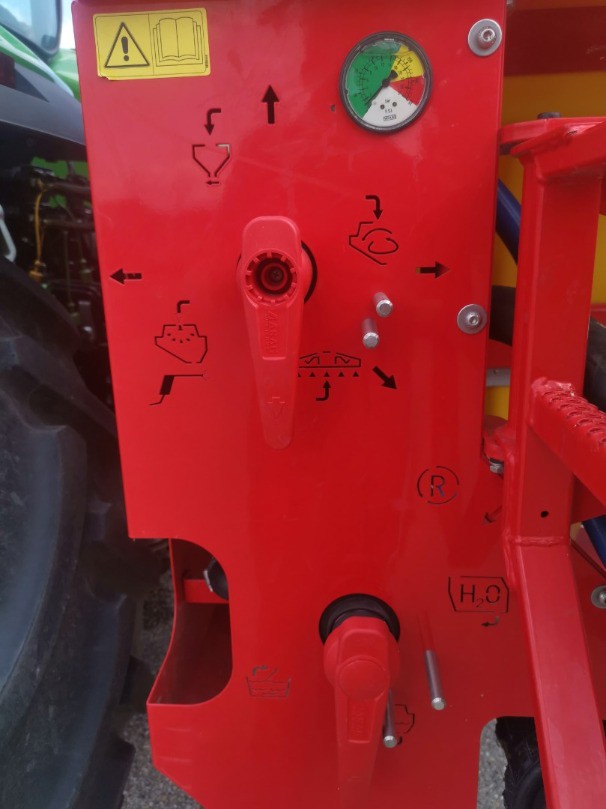 ae0ddf58-4382-43b5-a538-e74ef8c6f47c-Pompe Matermacc 18m (12).jpg