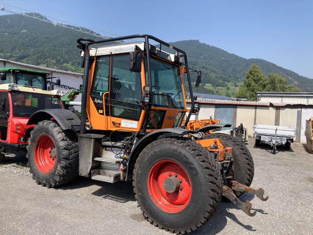 05e644d8-dfa4-4d8f-bff6-c0190f08a56f-IMG_4938 1.jpg