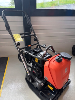 Plattenvibrator Husqvarna LF75LAT