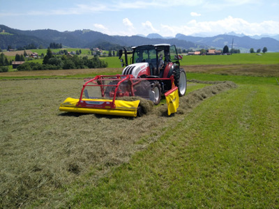 Pöttinger Bandschwader Mergento F4010 Alpin
