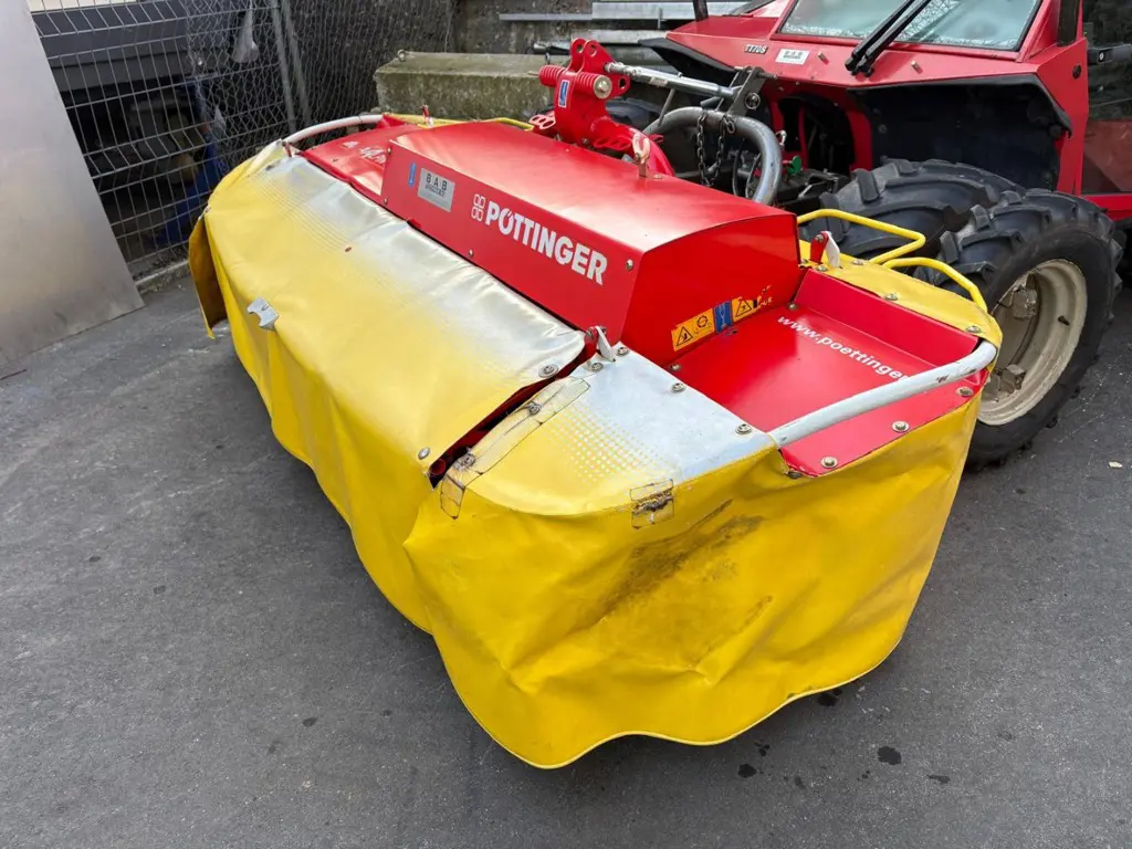 f44c90fe-a3ea-474b-8cd5-a45751ee4747-Pöttinger Novalpin 226 B ex. Michi Moos.jpg