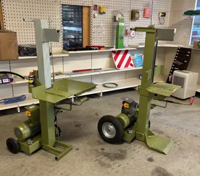 Occ. Holzspaltmaschine mit Elektro-Motor 380 Volt und Knie Bedienung