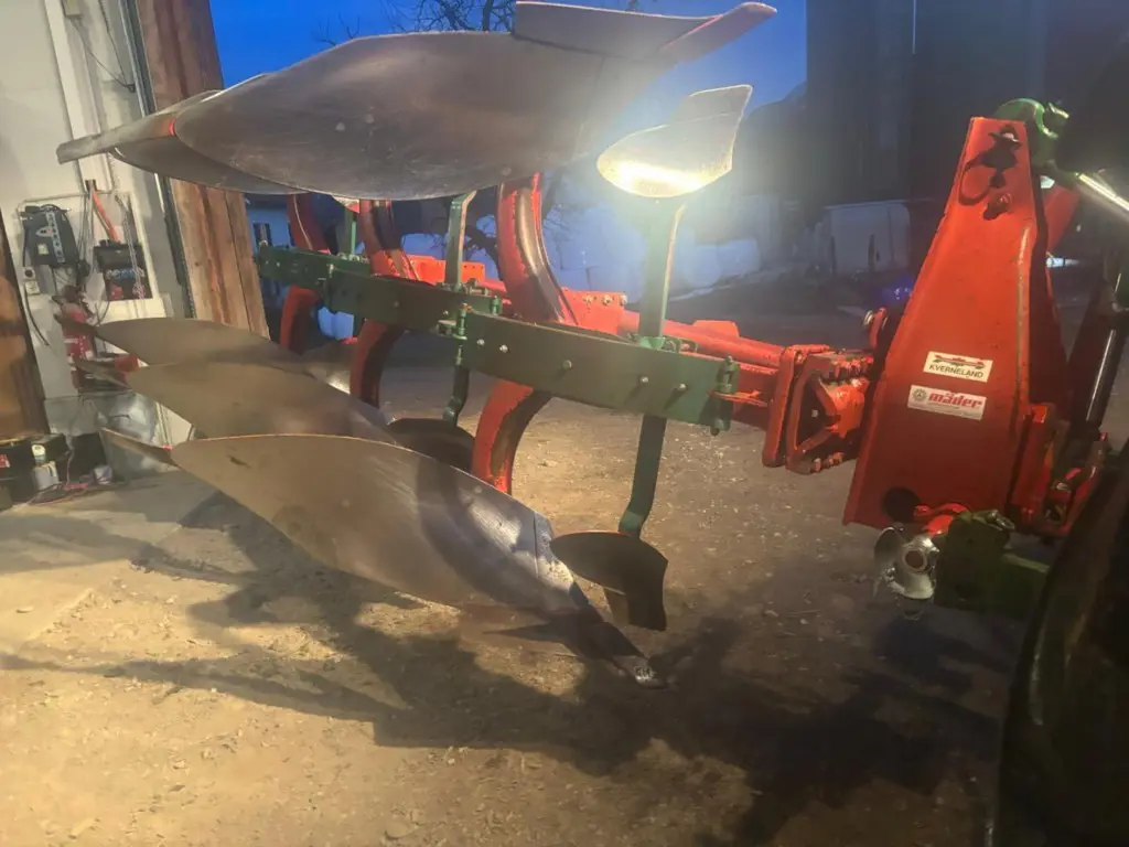 872047e9-d9d3-4188-baf3-f893b294bd17-WhatsApp Image 2026-03-26 at 13.jpg