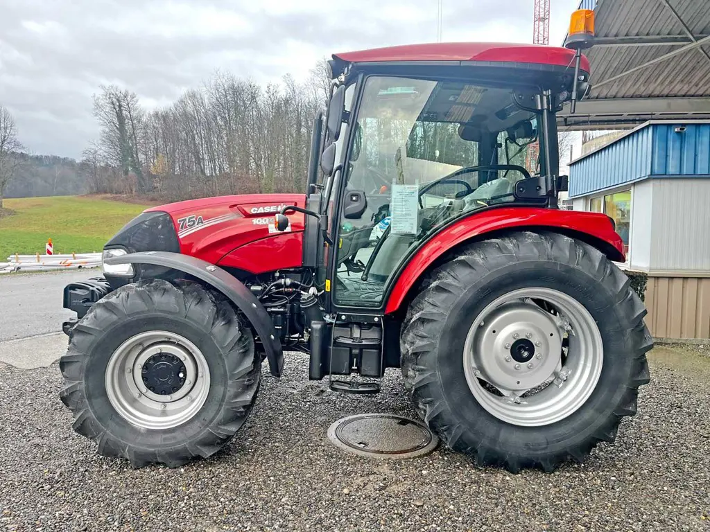 a371f5ee-d732-4d31-a972-77743fea4b51-35876-Case-IH-Traktor-Farmall-75-A-(3).jpg